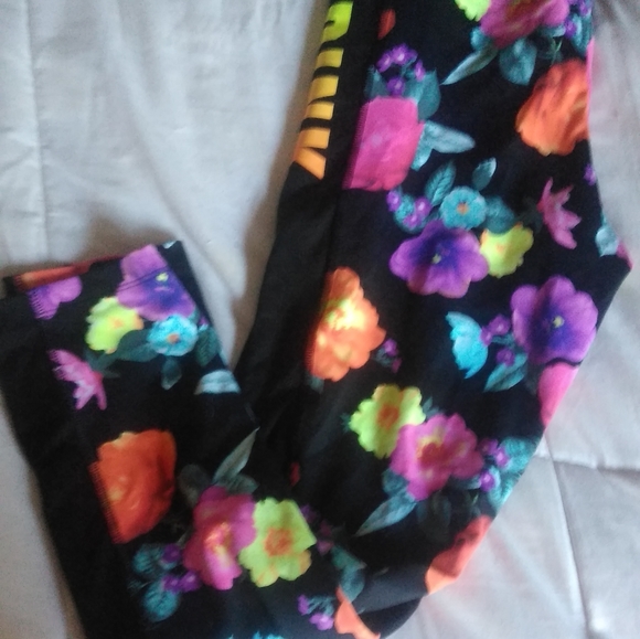 PINK Victoria's Secret floral tights - Picture 6 of 6